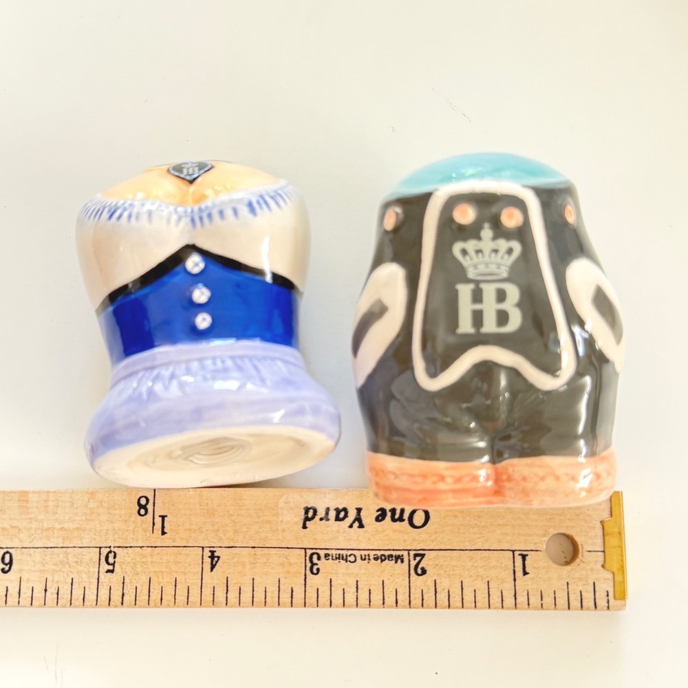 Hofbrau‎ München Salt & Pepper Shakers Lederhose Dirndl Set NIB Germany - Picture 11 of 11